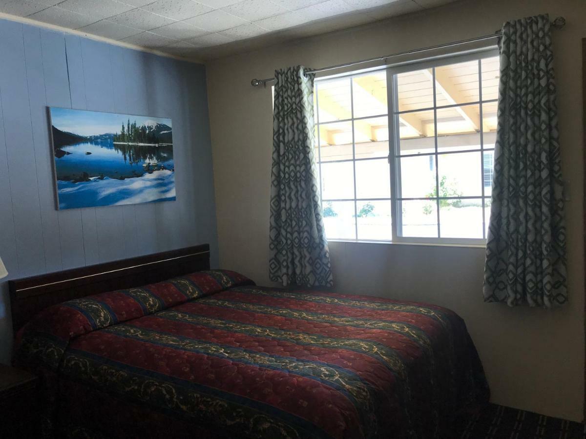 Edgewood Motel Willits Exterior photo